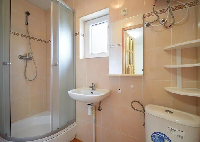 مكان تخييم Campingowy Zolty بوغورزيلكا